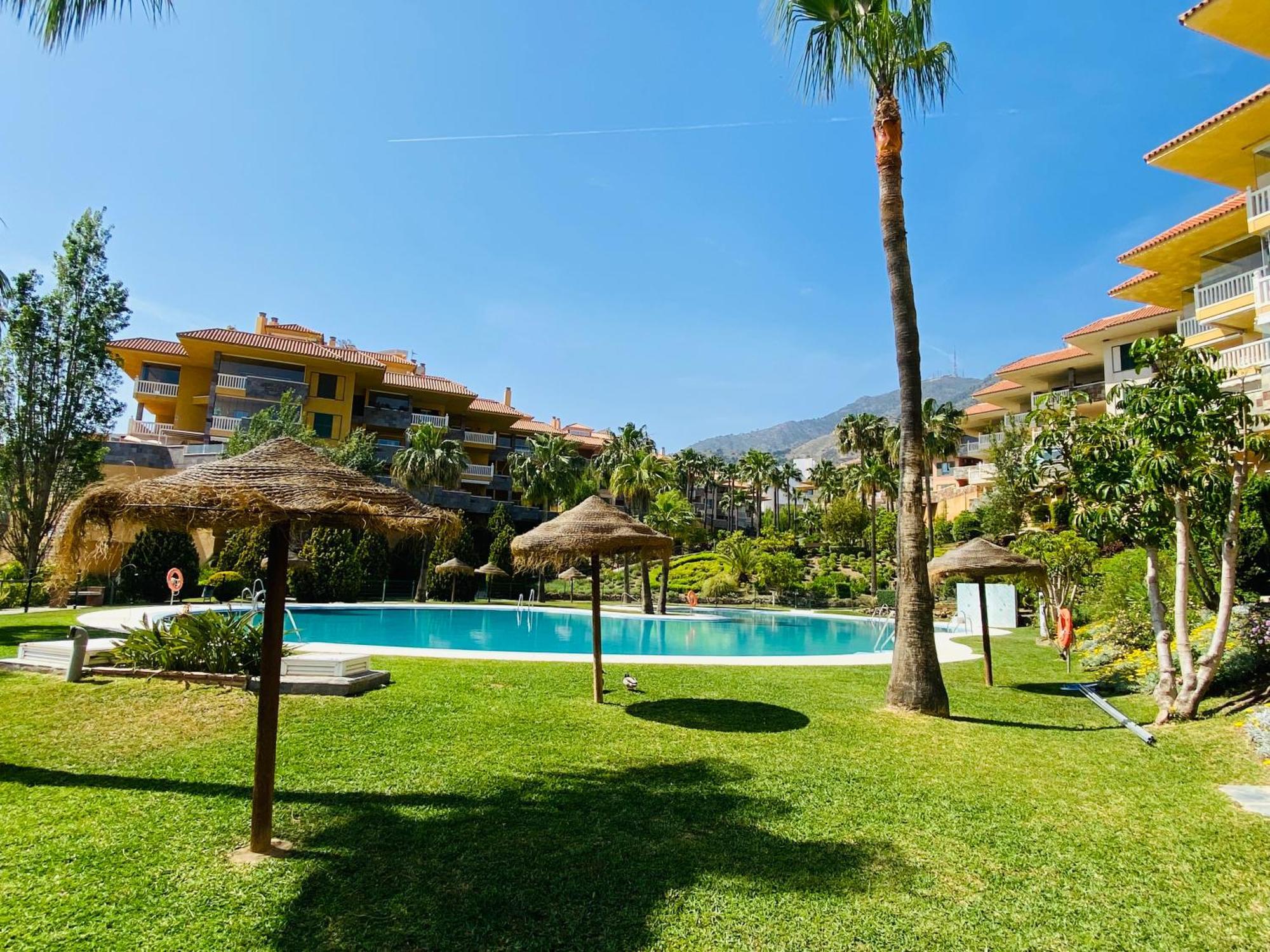 Reserva Del Higueron Boutique Apartments フエンヒロラ エクステリア 写真
