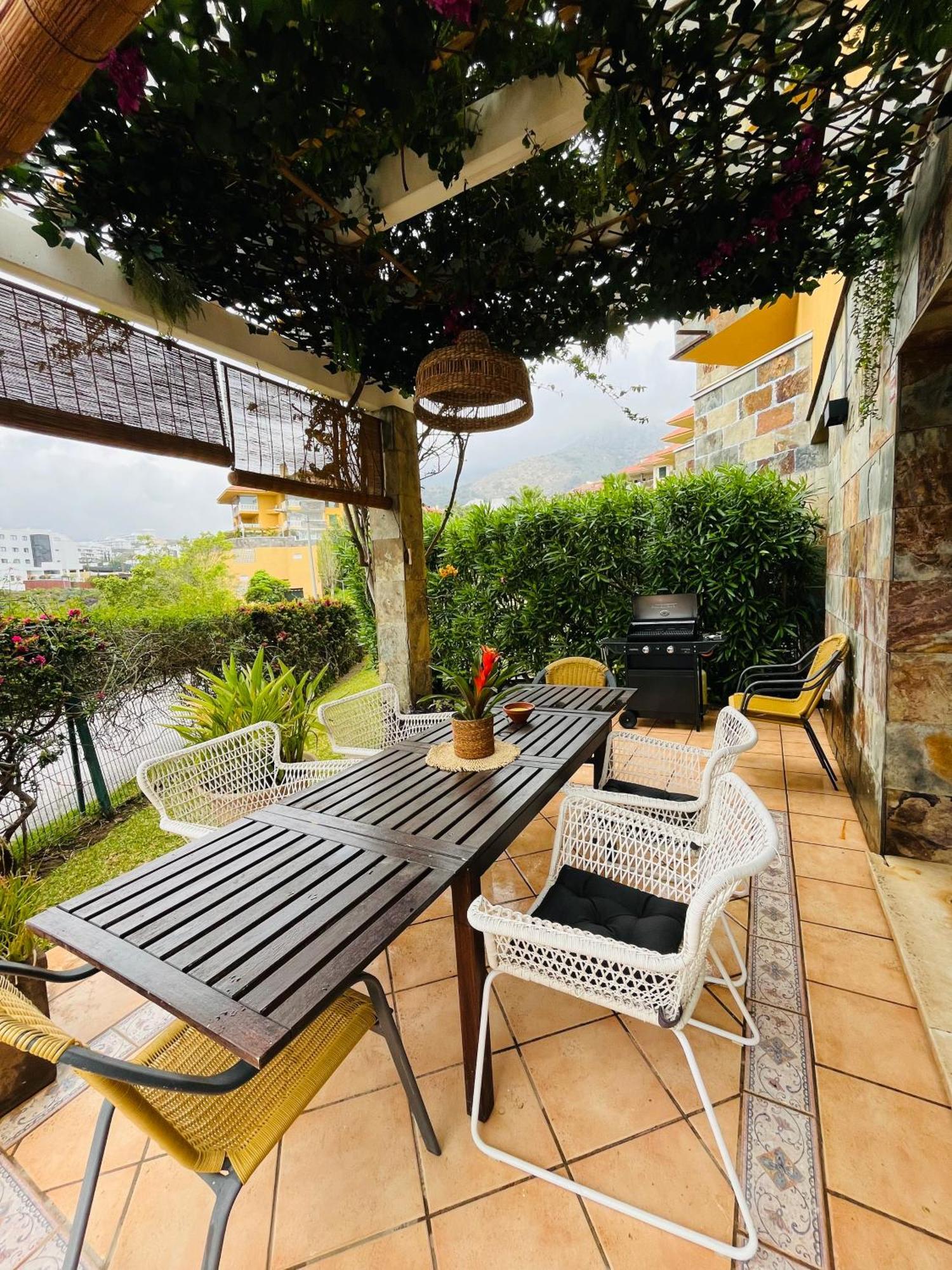Reserva Del Higueron Boutique Apartments フエンヒロラ エクステリア 写真